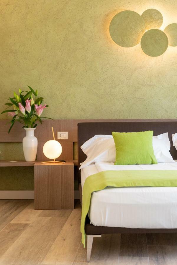 San Colombano Suites บาร์โดลิโน ภายนอก รูปภาพ